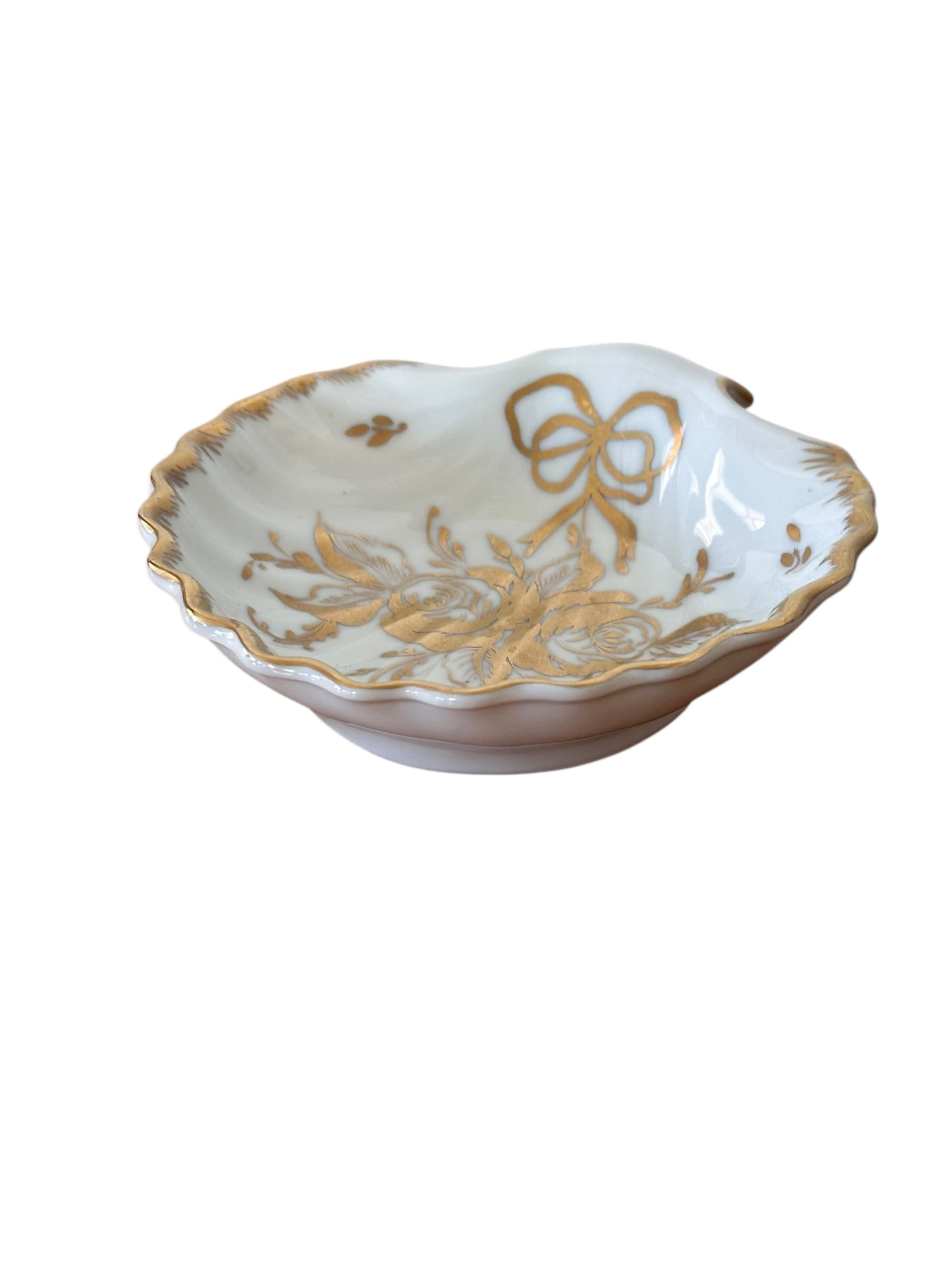 Rare Mid-20th Century Limoges “Édition D’Art” Shell Dish by Porcelaine De Couleuvre, France | IdleHour