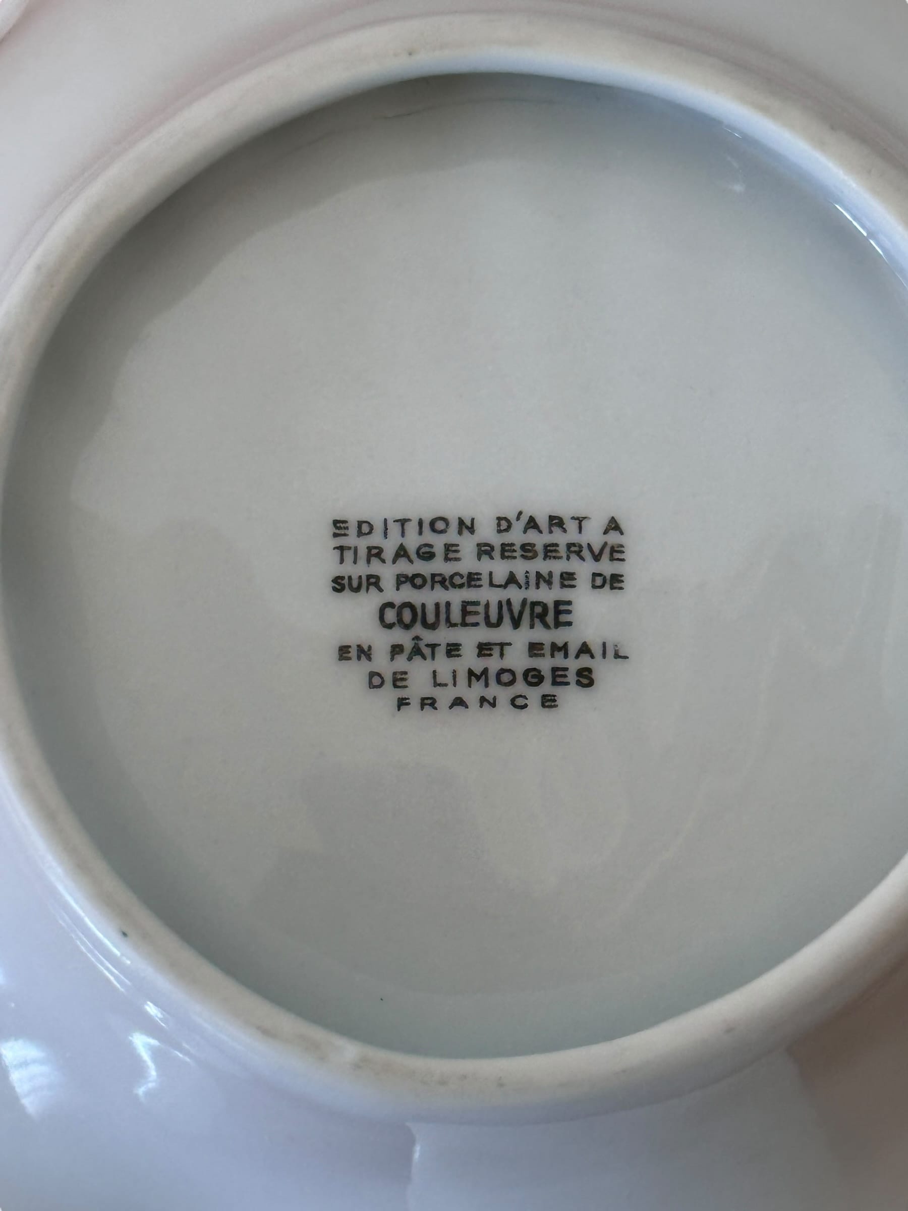 Rare Mid-20th Century Limoges “Édition D’Art” Shell Dish by Porcelaine De Couleuvre, France | IdleHour
