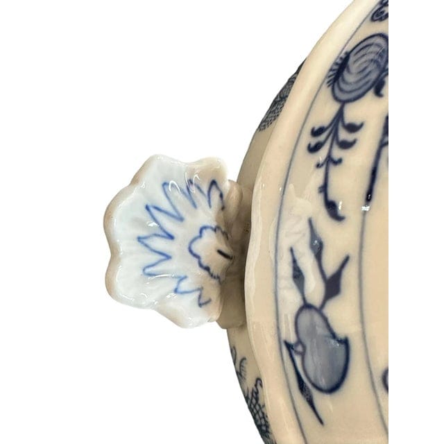 Late 20th Century Original Bohemian Zwiebelmuster Blue Onion Soup Tureen With Twisted Top Lid | IdleHour