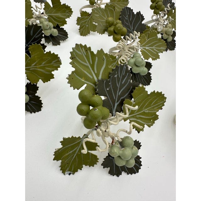 Set of 8 Hand Painted Vintage Tole Grape Vine Napkin Rings | IdleHour