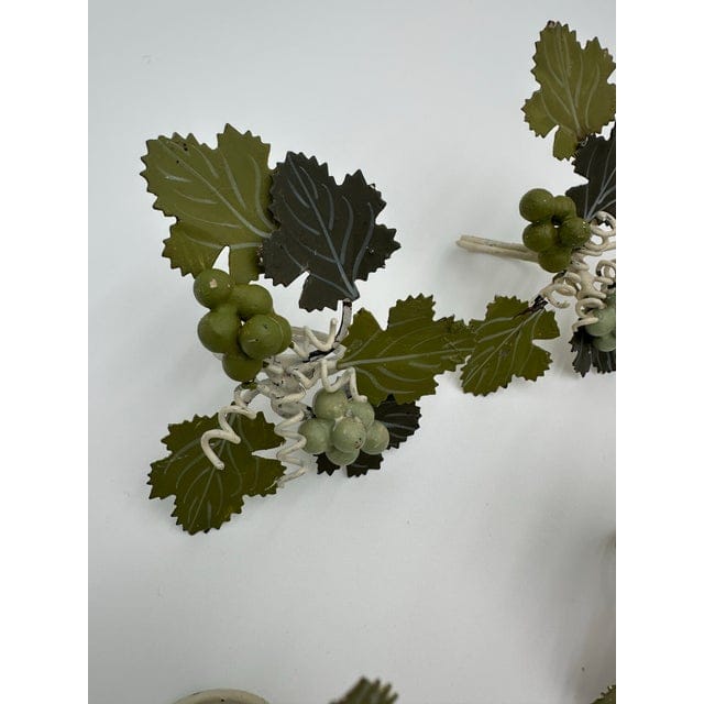 Set of 8 Hand Painted Vintage Tole Grape Vine Napkin Rings | IdleHour
