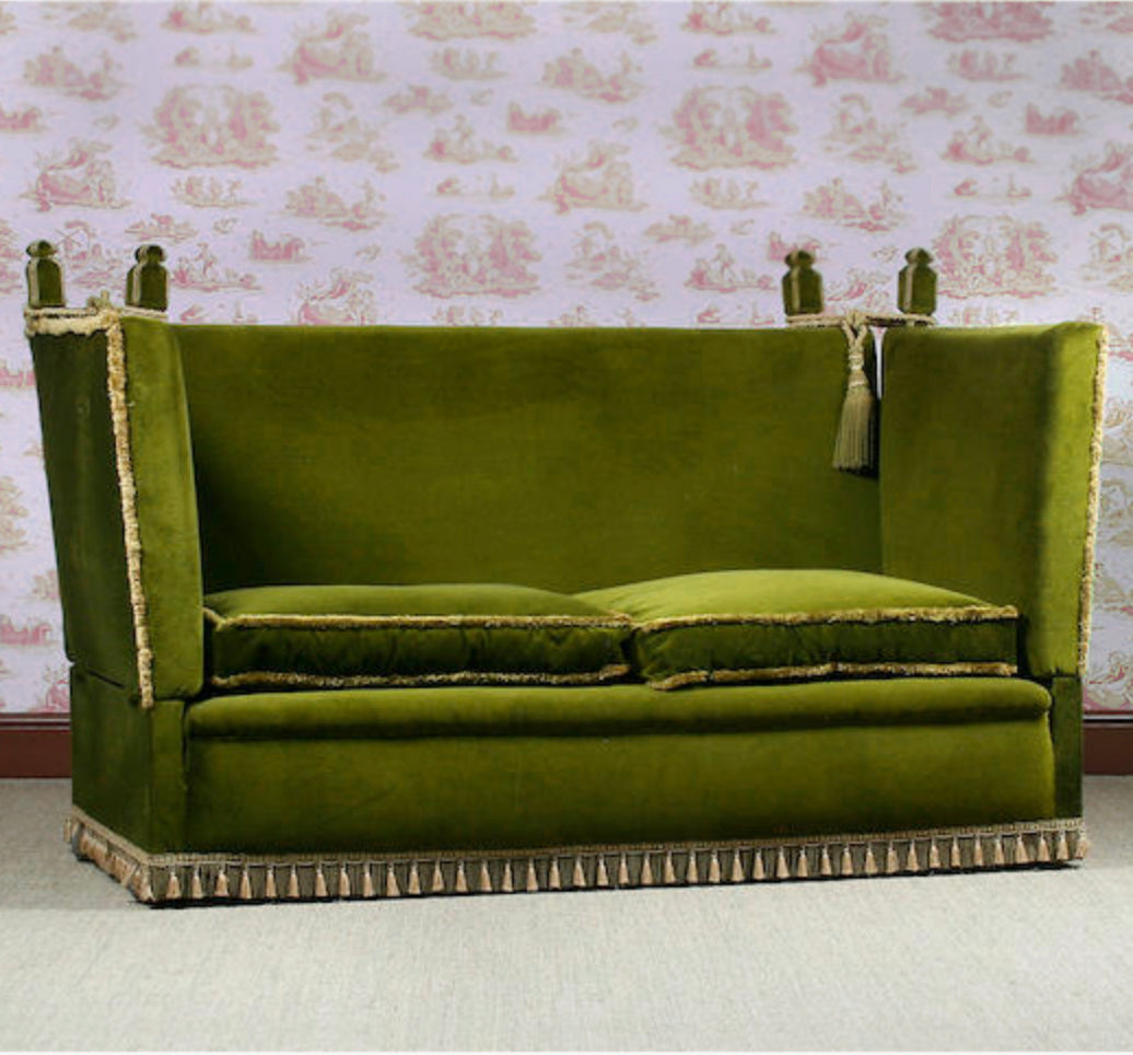 The Knole Sofa: An Icon of History and Elegance