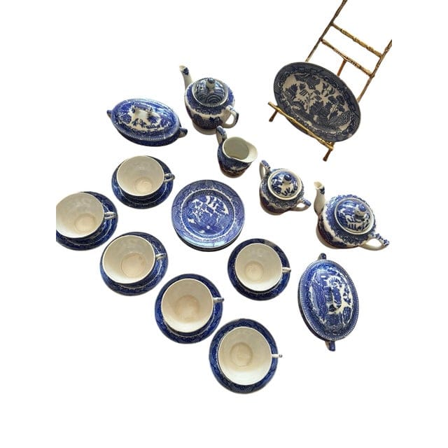 1940s Blue Willow Children's Tea Set, 30 Pieces, Occupied Japan