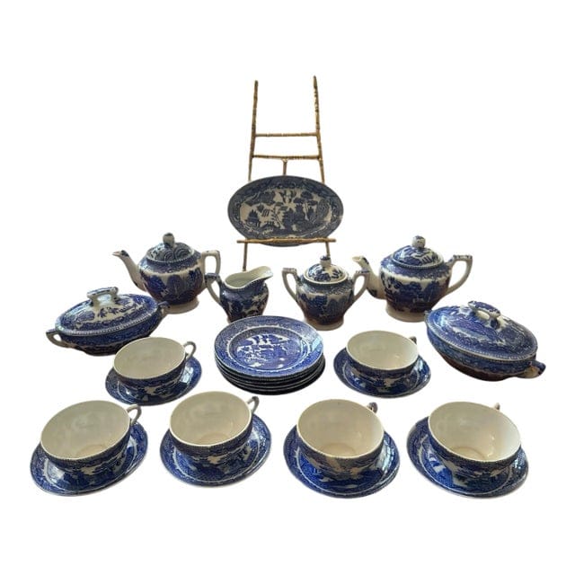 1940s Blue Willow Children's Tea Set, 30 Pieces, Occupied Japan